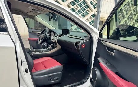 Lexus NX I, 2021 год, 2 300 000 рублей, 10 фотография