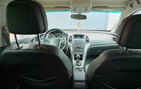 Opel Astra J, 2011 год, 530 000 рублей, 5 фотография