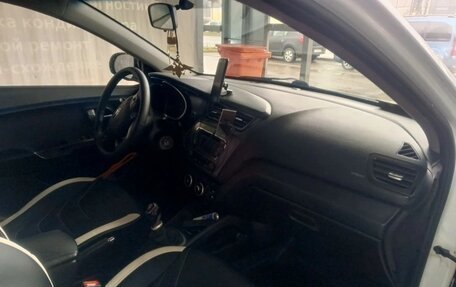 KIA Rio III рестайлинг, 2014 год, 500 000 рублей, 15 фотография