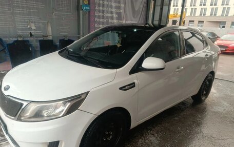 KIA Rio III рестайлинг, 2014 год, 500 000 рублей, 10 фотография
