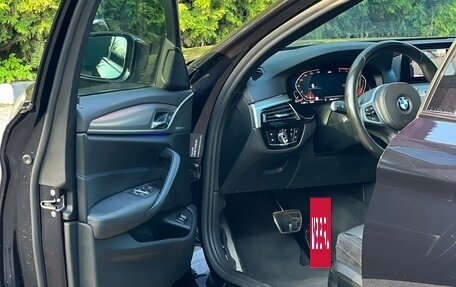 BMW 5 серия, 2019 год, 3 300 000 рублей, 18 фотография