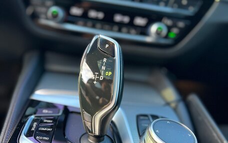 BMW 5 серия, 2019 год, 3 300 000 рублей, 28 фотография