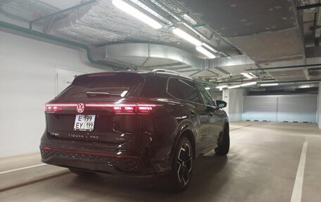 Volkswagen Tiguan, 2024 год, 4 700 000 рублей, 8 фотография