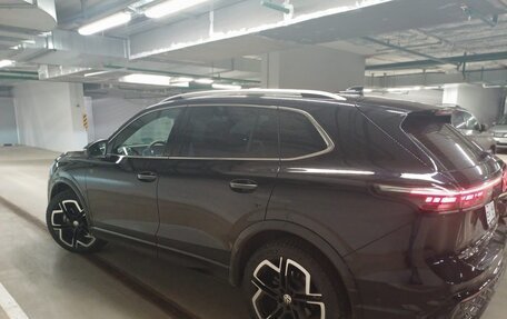 Volkswagen Tiguan, 2024 год, 4 700 000 рублей, 5 фотография