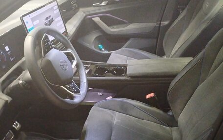 Volkswagen Tiguan, 2024 год, 4 700 000 рублей, 19 фотография