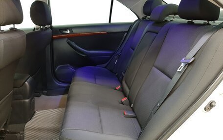 Toyota Avensis III рестайлинг, 2007 год, 680 000 рублей, 12 фотография