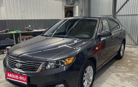 KIA Magentis II рестайлинг, 2010 год, 950 000 рублей, 1 фотография