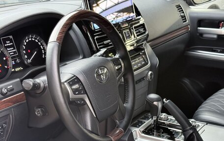 Toyota Land Cruiser 200, 2016 год, 6 000 000 рублей, 16 фотография