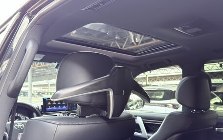 Toyota Land Cruiser 200, 2016 год, 6 000 000 рублей, 18 фотография