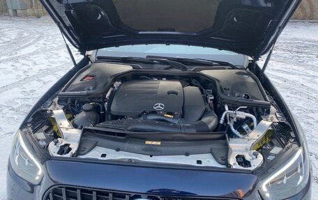 Mercedes-Benz E-Класс, 2021 год, 5 400 000 рублей, 10 фотография