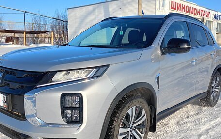 Mitsubishi ASX I рестайлинг, 2021 год, 2 800 000 рублей, 2 фотография