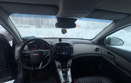 Chevrolet Cruze II, 2012 год, 650 000 рублей, 3 фотография