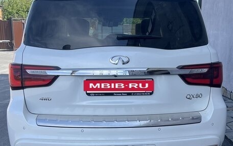 Infiniti QX80 I рестайлинг, 2021 год, 7 000 000 рублей, 3 фотография