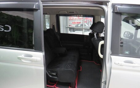 Honda Stepwgn IV, 2010 год, 1 200 000 рублей, 19 фотография