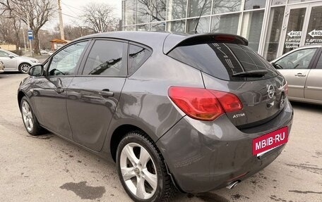 Opel Astra J, 2011 год, 619 000 рублей, 4 фотография
