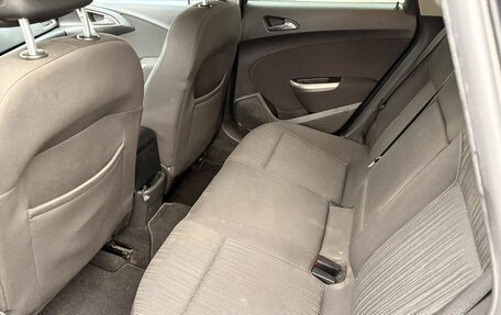 Opel Astra J, 2011 год, 619 000 рублей, 17 фотография