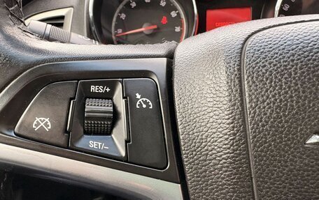 Opel Astra J, 2011 год, 619 000 рублей, 19 фотография