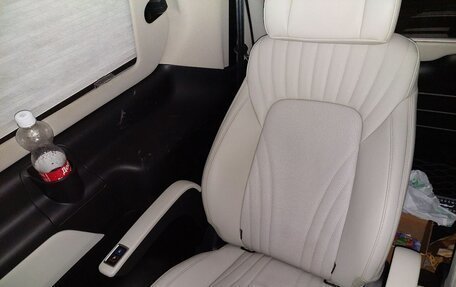 Hyundai Grand Starex Grand Starex I рестайлинг 2, 2018 год, 4 350 000 рублей, 15 фотография