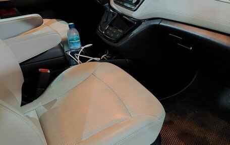 Hyundai Grand Starex Grand Starex I рестайлинг 2, 2018 год, 4 350 000 рублей, 17 фотография