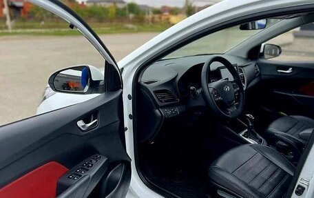 Hyundai Solaris II рестайлинг, 2021 год, 1 850 000 рублей, 2 фотография