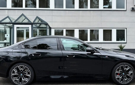 BMW 5 серия, 2025 год, 6 000 000 рублей, 3 фотография