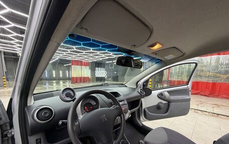 Peugeot 107 I рестайлинг, 2008 год, 450 000 рублей, 15 фотография