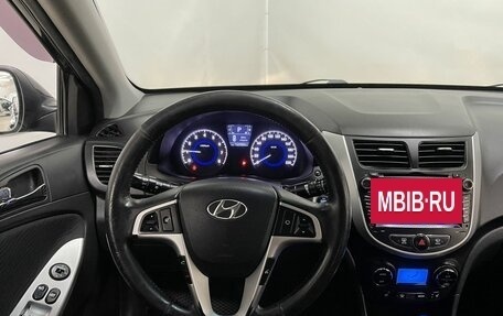 Hyundai Solaris II рестайлинг, 2011 год, 780 000 рублей, 16 фотография