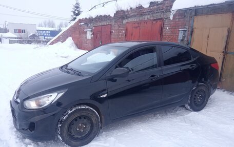 Hyundai Solaris II рестайлинг, 2012 год, 750 000 рублей, 4 фотография