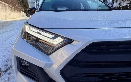 Toyota RAV4, 2025 год, 4 200 000 рублей, 2 фотография