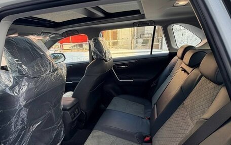 Toyota RAV4, 2025 год, 4 200 000 рублей, 18 фотография