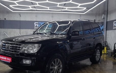 Toyota Land Cruiser 100 рестайлинг 2, 2006 год, 2 950 000 рублей, 2 фотография