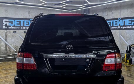Toyota Land Cruiser 100 рестайлинг 2, 2006 год, 2 950 000 рублей, 8 фотография