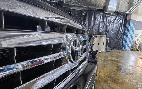 Toyota Land Cruiser 100 рестайлинг 2, 2006 год, 2 950 000 рублей, 10 фотография