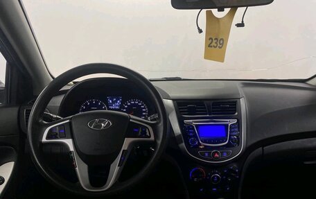 Hyundai Solaris II рестайлинг, 2013 год, 610 000 рублей, 11 фотография