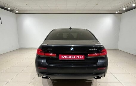 BMW 5 серия, 2020 год, 3 590 000 рублей, 8 фотография