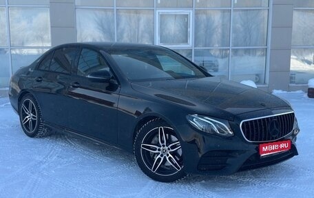 Mercedes-Benz E-Класс, 2017 год, 3 100 000 рублей, 1 фотография