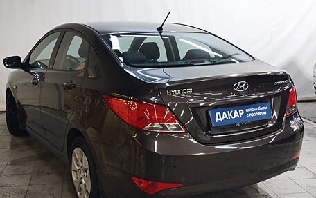 Hyundai Solaris II рестайлинг, 2015 год, 880 000 рублей, 3 фотография