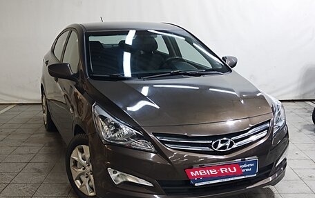 Hyundai Solaris II рестайлинг, 2015 год, 880 000 рублей, 2 фотография