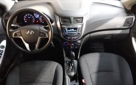 Hyundai Solaris II рестайлинг, 2015 год, 880 000 рублей, 8 фотография