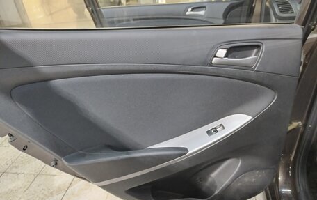 Hyundai Solaris II рестайлинг, 2015 год, 880 000 рублей, 15 фотография