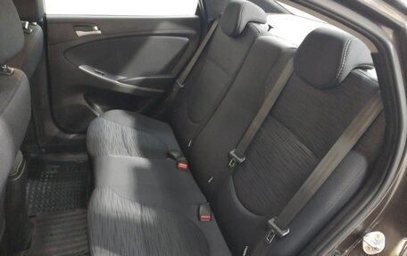 Hyundai Solaris II рестайлинг, 2015 год, 880 000 рублей, 16 фотография