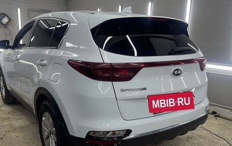 KIA Sportage IV рестайлинг, 2018 год, 2 235 000 рублей, 3 фотография