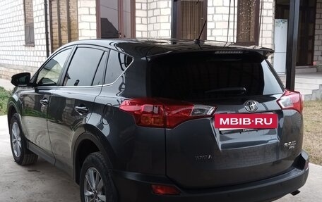 Toyota RAV4, 2013 год, 1 600 000 рублей, 4 фотография