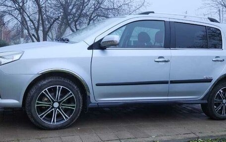 Geely MK Cross I, 2012 год, 320 000 рублей, 2 фотография