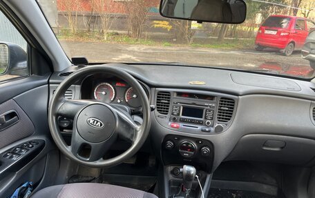 KIA Rio II, 2010 год, 650 000 рублей, 6 фотография
