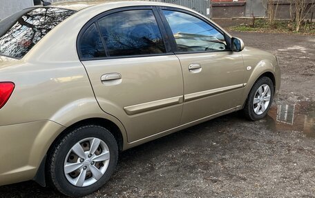 KIA Rio II, 2010 год, 650 000 рублей, 4 фотография