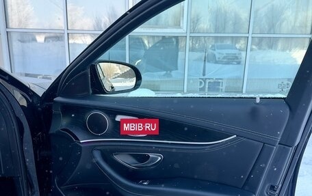 Mercedes-Benz E-Класс, 2017 год, 3 100 000 рублей, 8 фотография