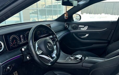 Mercedes-Benz E-Класс, 2017 год, 3 100 000 рублей, 14 фотография