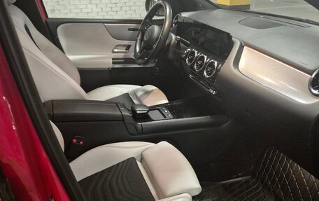 Mercedes-Benz B-Класс, 2019 год, 2 050 000 рублей, 15 фотография