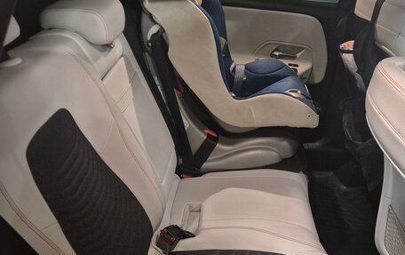 Mercedes-Benz B-Класс, 2019 год, 2 050 000 рублей, 18 фотография